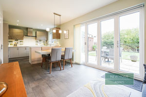 Photo 25- click for photo gallery